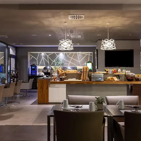 Ac By Marriott Prado Velodrome Марсель